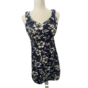 - Hilo Hattie Floral Sleeveless Dress in Navy and White